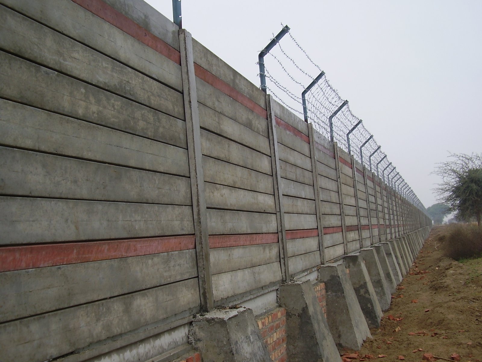 Precast concrete installation support services