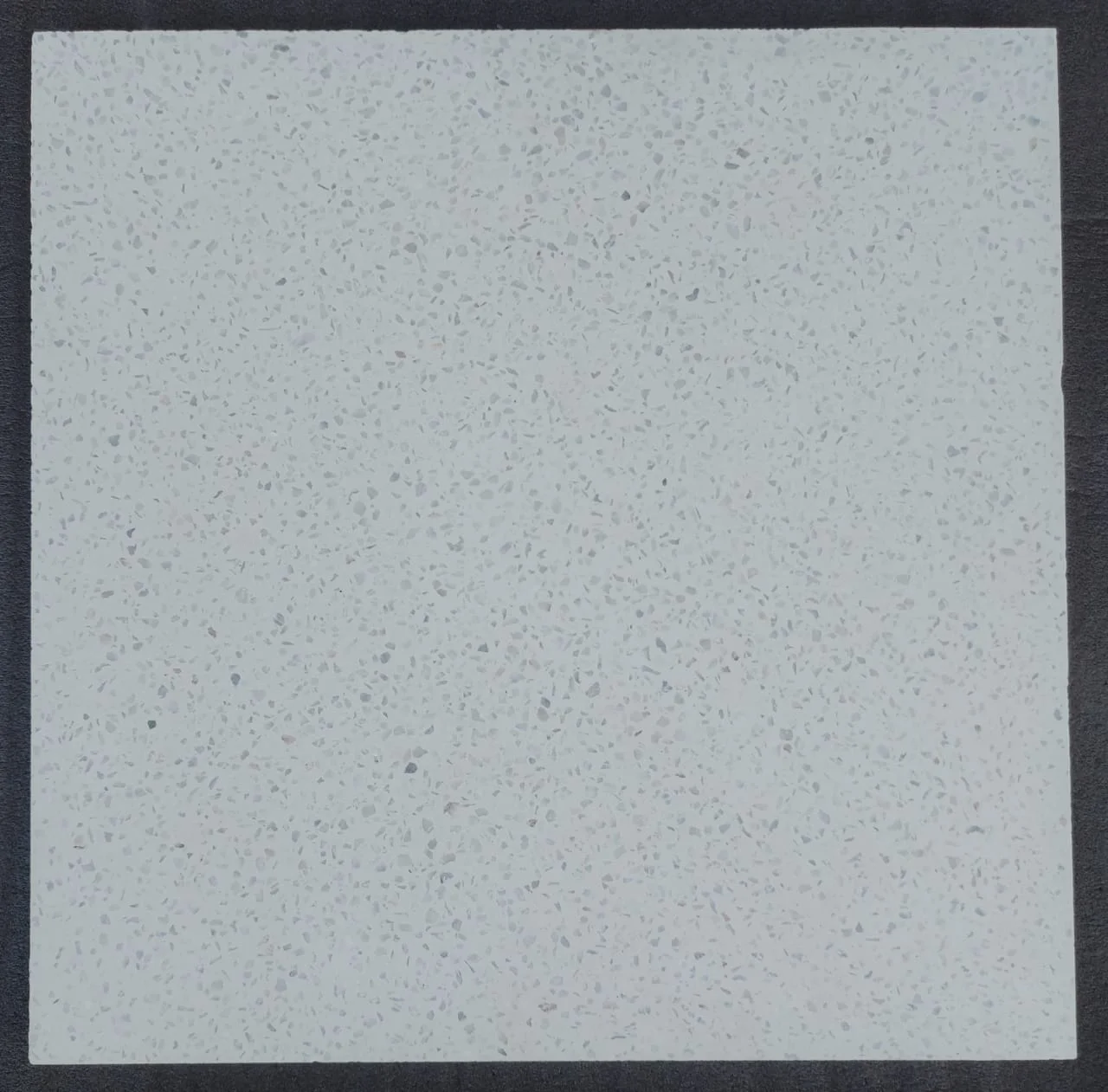 Terrazzo tiles raw materials and aggregates